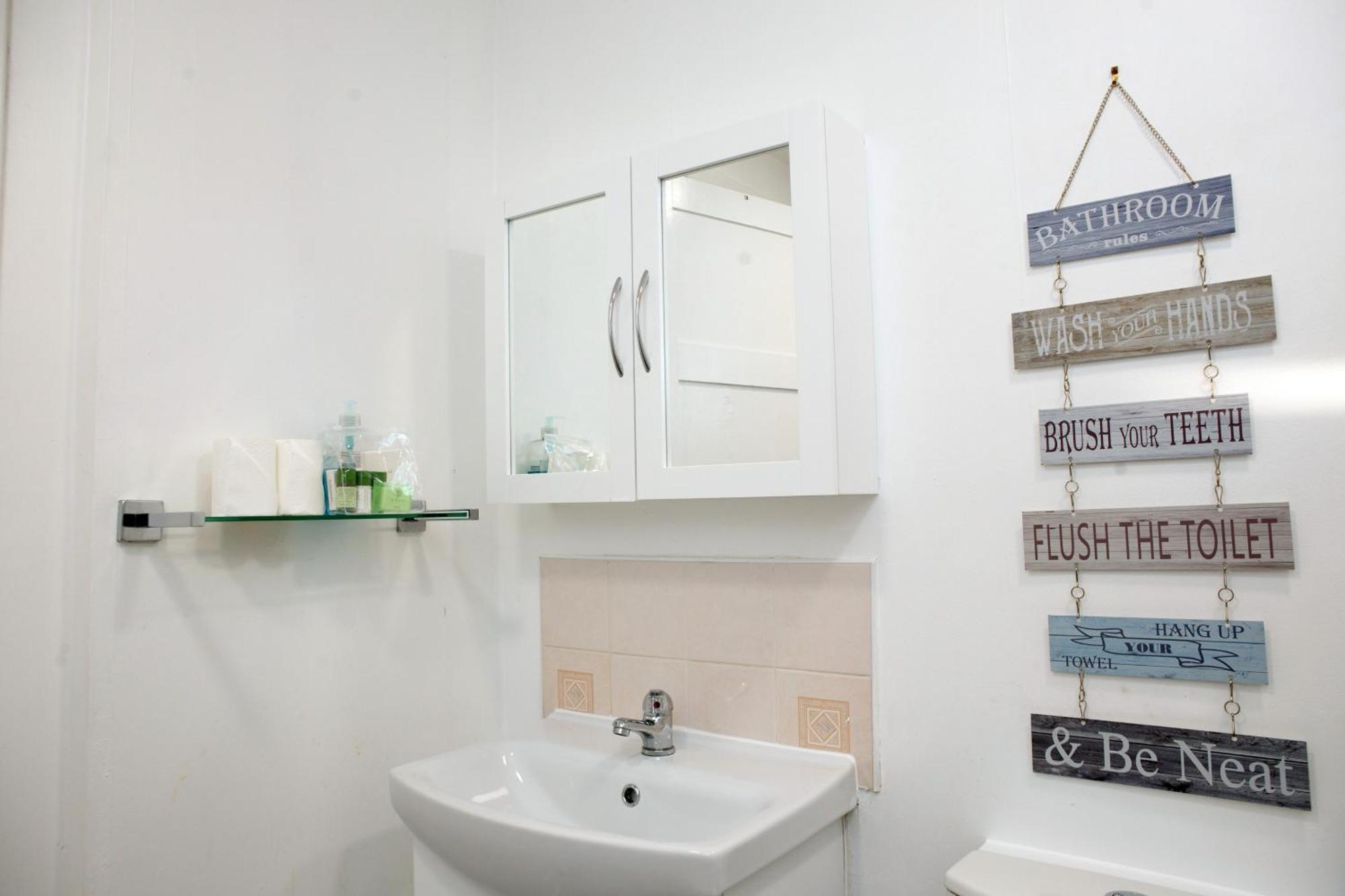 The Summit West End- Elegant Apartment With Free Parking In Prime Location Aberdeen Luaran gambar